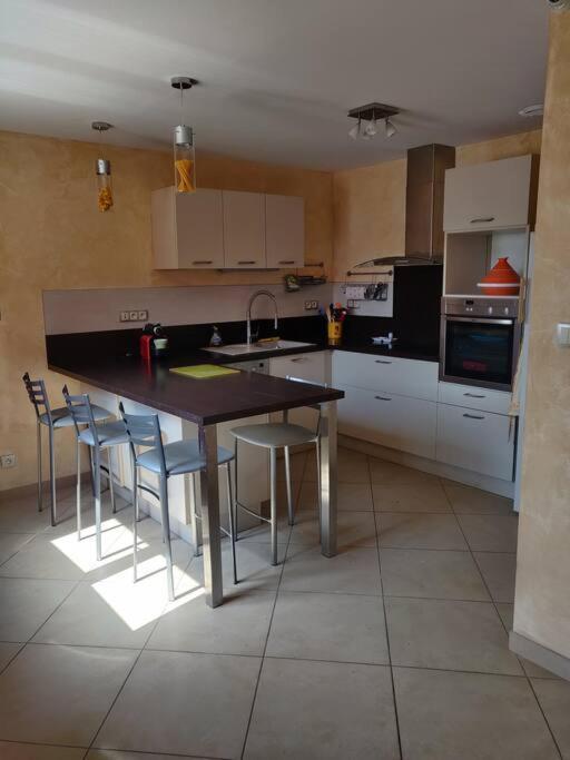 Maison Spacieuse Avec Billard Balneo Piano Talant ภายนอก รูปภาพ